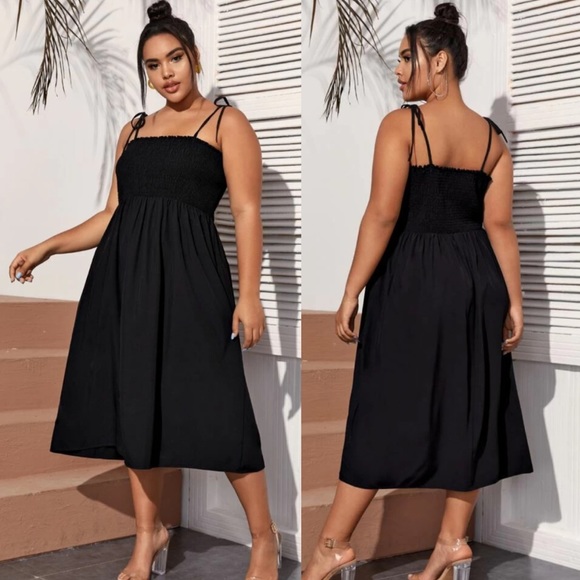 Black plus size tie shoulder shirred chest dress - Picture 3 of 5